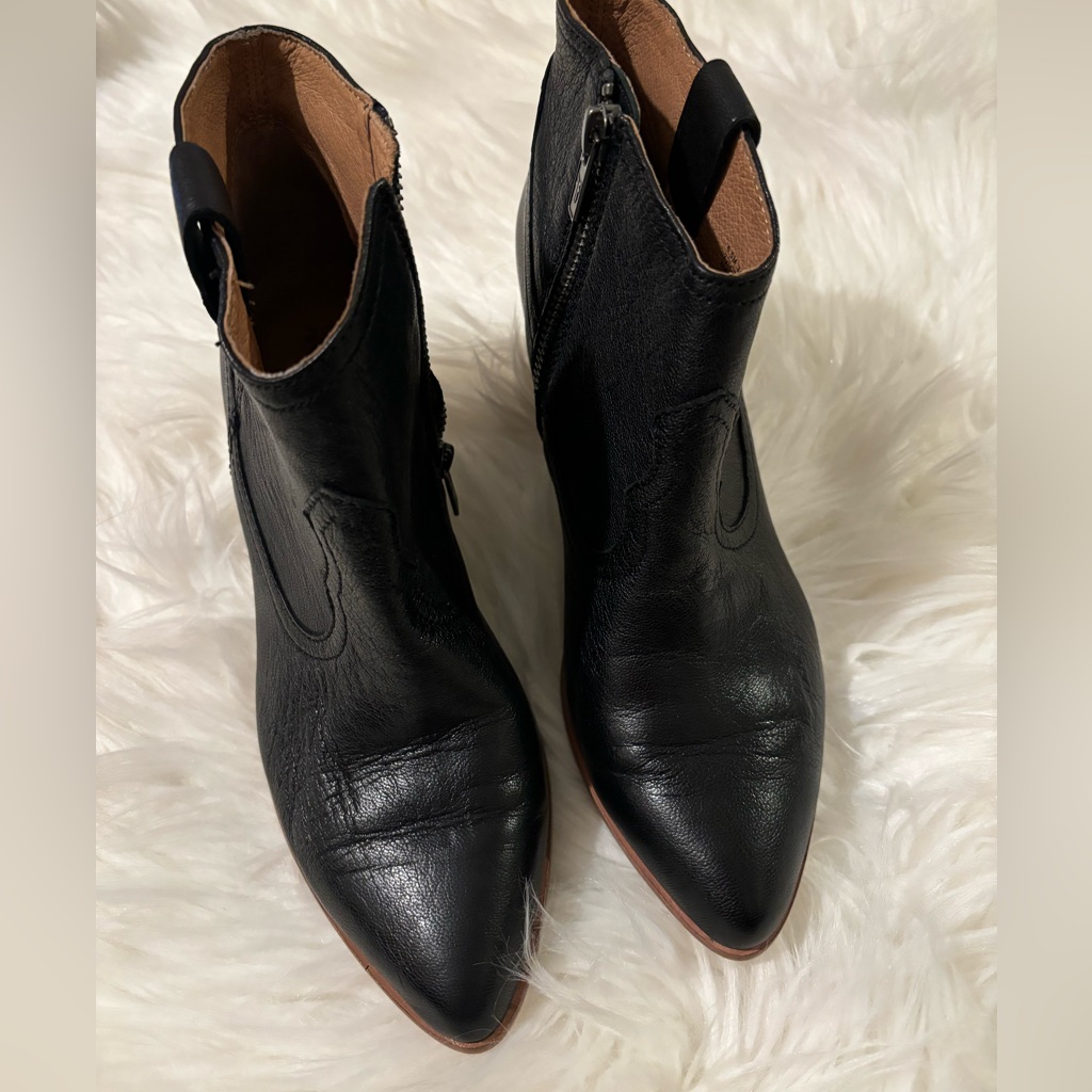 Frye Ankle Bootie